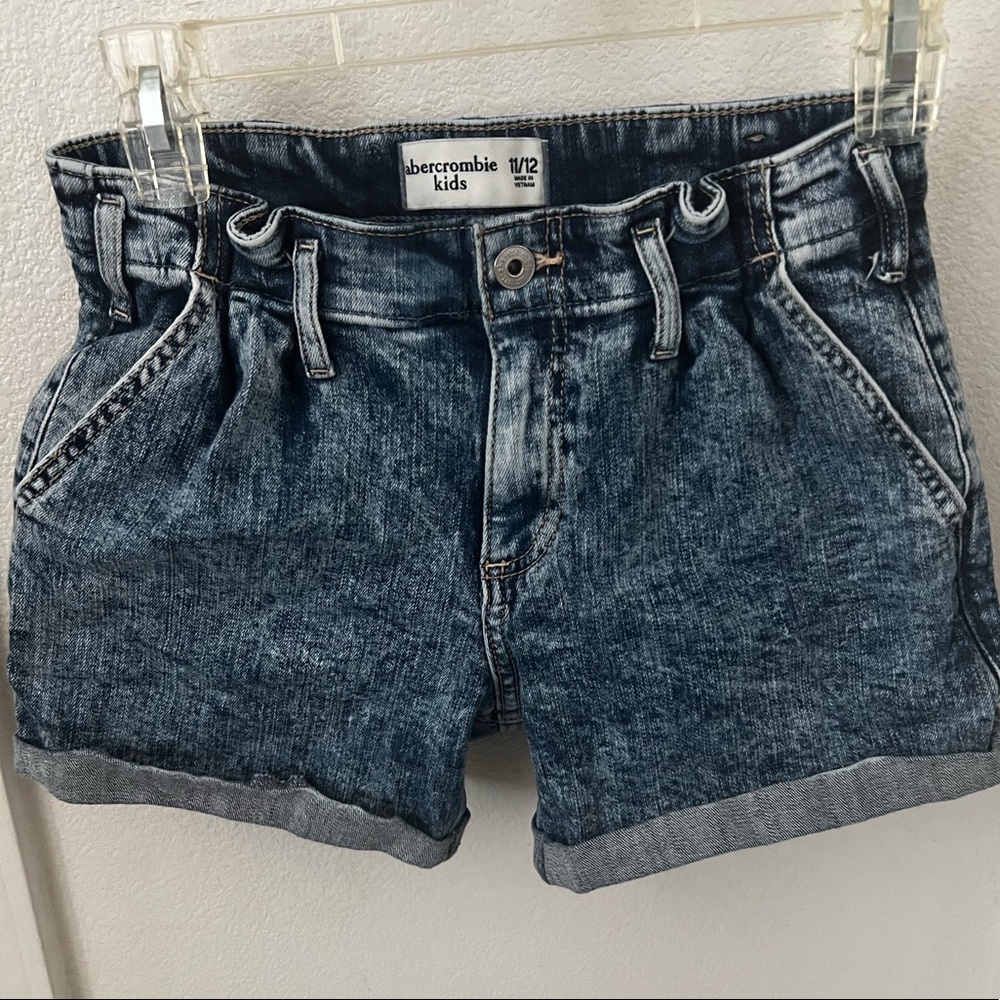 Girls shorts size 11-12 Abercrombie kids